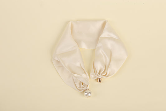 Stillness Silk Pearl Magnetic Scarf